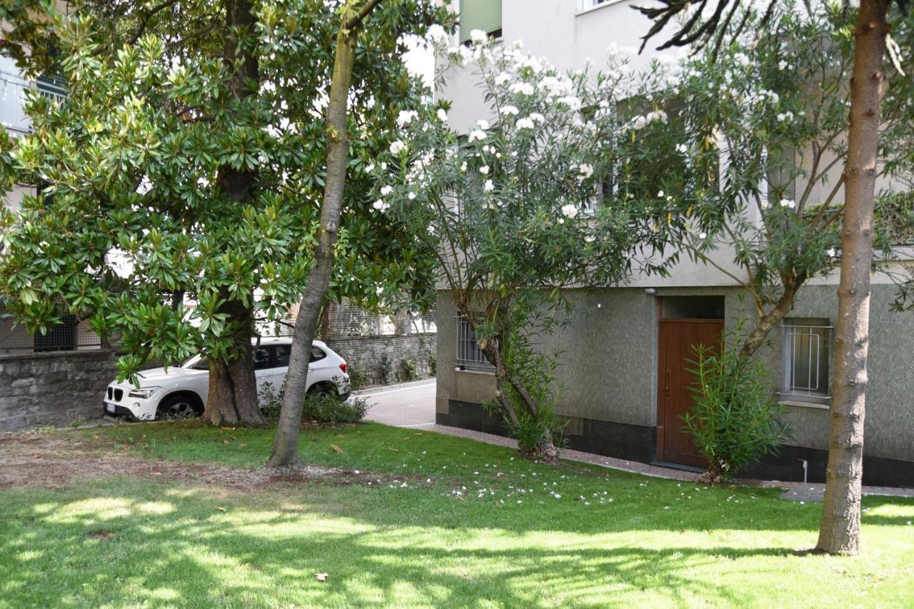 Lake Como Holiday Apartments ภายนอก รูปภาพ